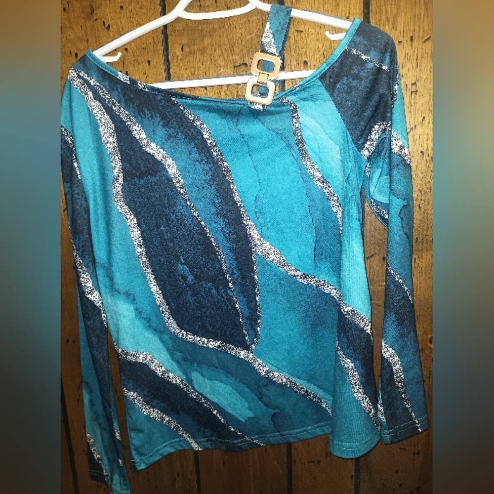 Stylish Blue Women's Top with Unique Pattern